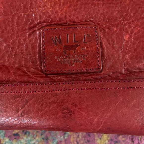 Will Leather Goods | Women’s Red Pebbled Leather Drawstring Hobo Crossbody Bag - Picture 11 of 15